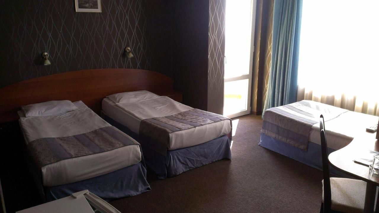 Отель Hotel Lazuren Briag Бургас