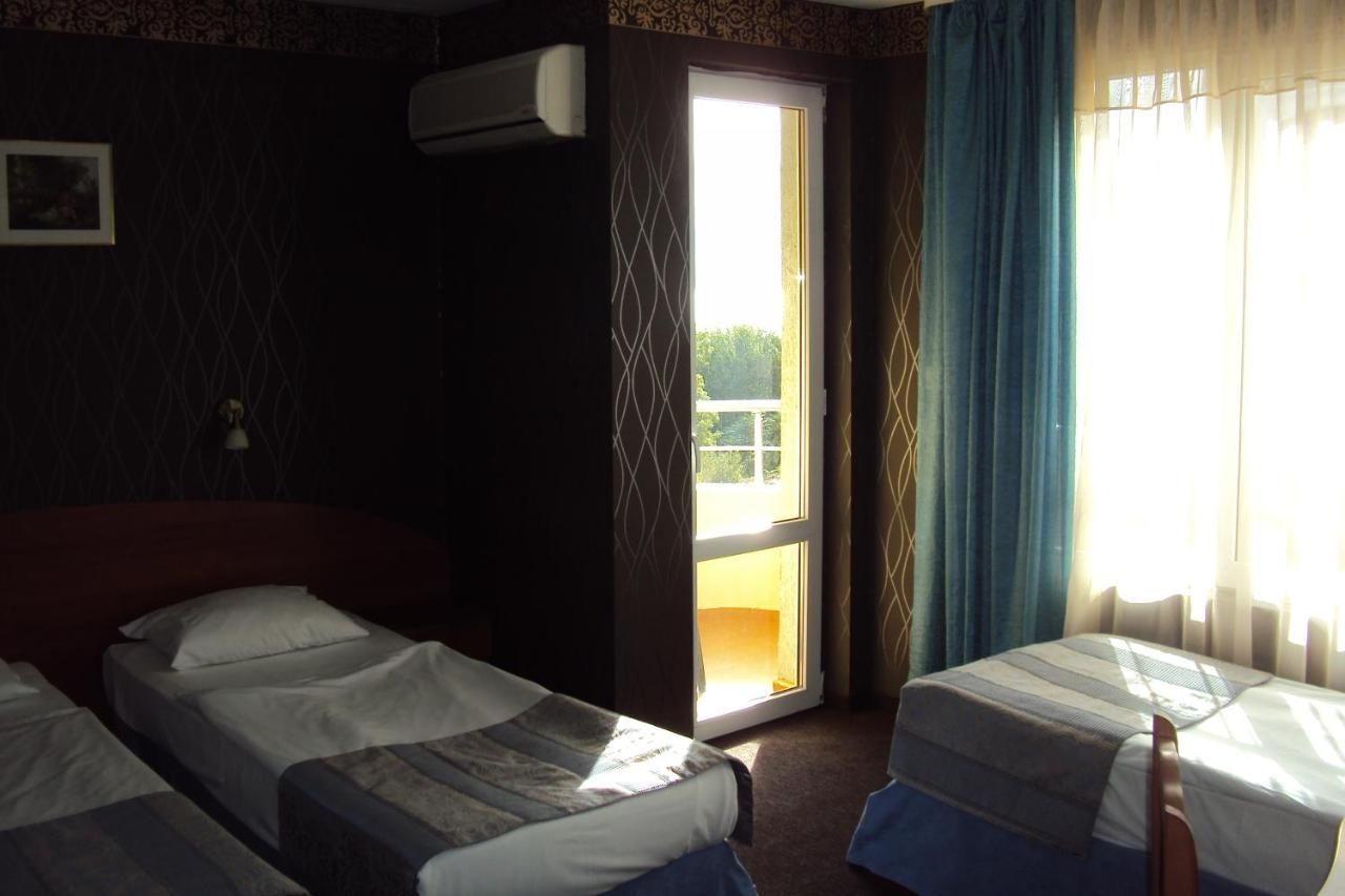 Отель Hotel Lazuren Briag Бургас-27
