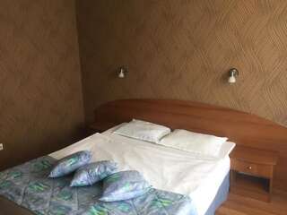 Отель Hotel Lazuren Briag Бургас Двухместный номер с 1 кроватью или 2 отдельными кроватями-10