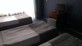 Отель Hotel Lazuren Briag Бургас Двухместный номер с 1 кроватью или 2 отдельными кроватями-13