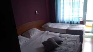 Отель Hotel Lazuren Briag Бургас Двухместный номер с 1 кроватью или 2 отдельными кроватями-24