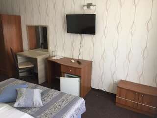 Отель Hotel Lazuren Briag Бургас Двухместный номер с 1 кроватью или 2 отдельными кроватями-36