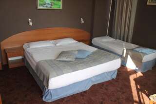 Отель Hotel Lazuren Briag Бургас Двухместный номер с 1 кроватью или 2 отдельными кроватями-41