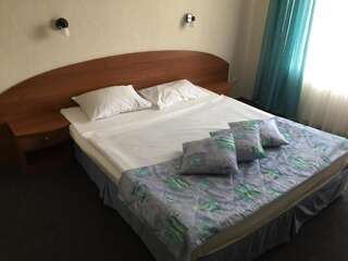 Отель Hotel Lazuren Briag Бургас Двухместный номер с 1 кроватью или 2 отдельными кроватями-44